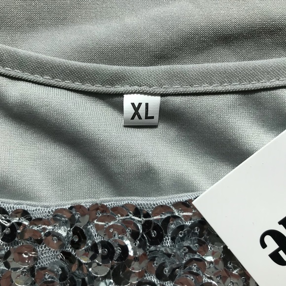 PRETTYGUIDE | Sequins Embellished Top - Picture 5 of 7